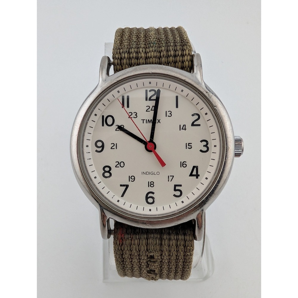 Timex Weekender Indiglo Men's Watch 20mm Silver Case Nylon Strap- New Battery